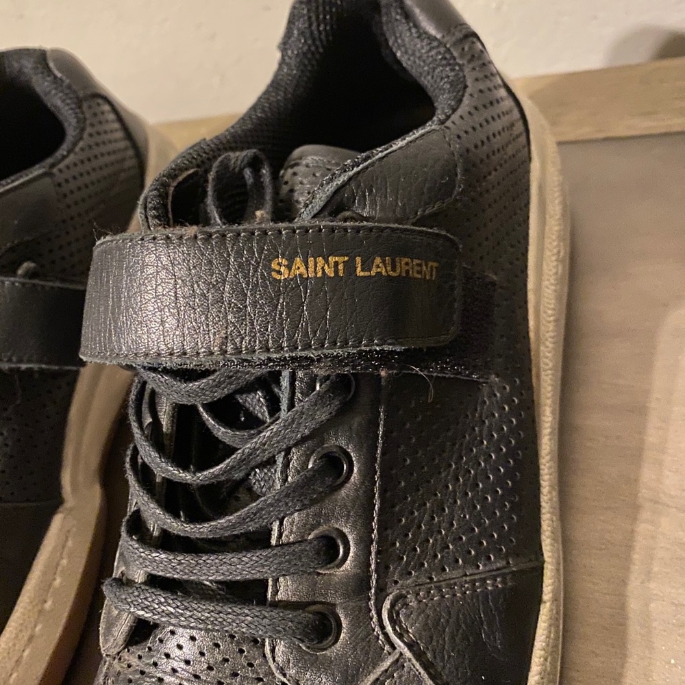 Saint Laurent Authentic SL24 Sneakers - Picture 2 of 7